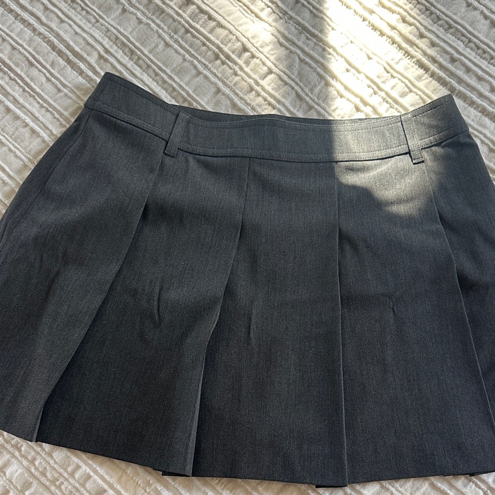 Uniqlo Dark Gray Pleated Mini Skirt